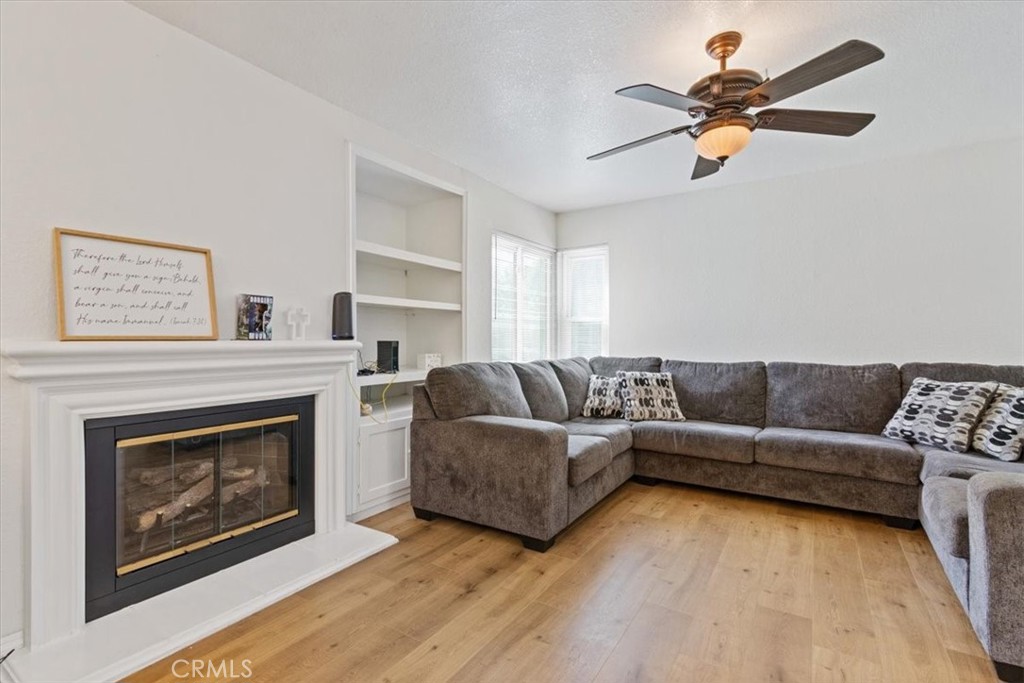 MLS #OC25152158 image #20