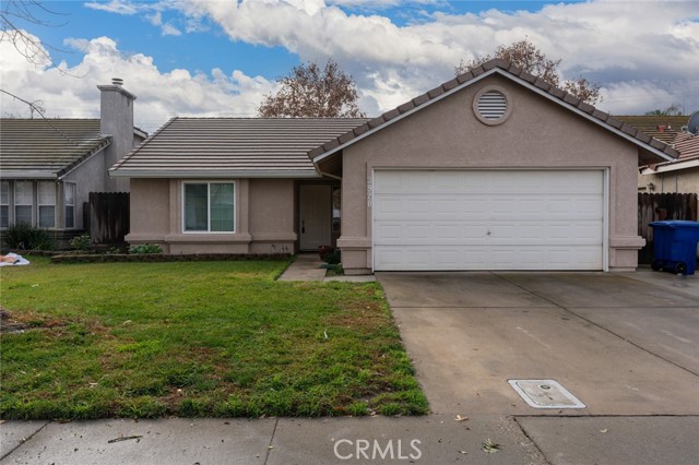 Detail Gallery Image 1 of 36 For 3920 El Portal Pl, Modesto,  CA 95357 - 3 Beds | 2 Baths