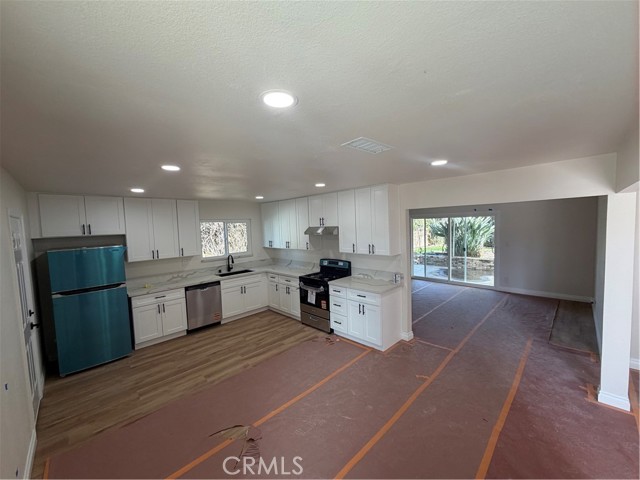 Detail Gallery Image 3 of 6 For 1634 Lantana, Pomona,  CA 91766 - 3 Beds | 2 Baths