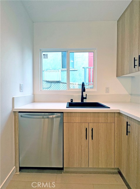 Detail Gallery Image 10 of 17 For 800 Rosemont Ave, Los Angeles,  CA 90026 - 2 Beds | 1 Baths