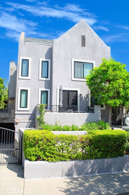 Detail Gallery Image 22 of 35 For 240 S Mentor #2,  Pasadena,  CA 91106 - 2 Beds | 2/1 Baths