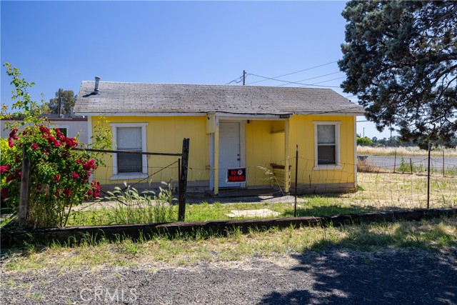 Detail Gallery Image 1 of 15 For 4801 4805 Baggett Marysville Rd, Oroville,  CA 95966 - 5 Beds | 2/1 Baths