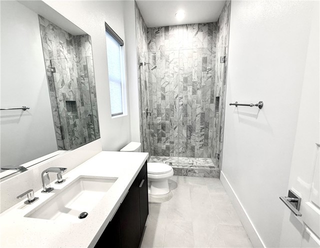 11743 N Greenwood Drive, Porter Ranch CA: https://media.crmls.org/medias/eb34fa09-c005-46f6-b3a5-2ab865d9a5c8.jpg