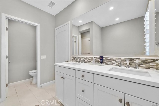 Detail Gallery Image 29 of 42 For 108 Barrington, Irvine,  CA 92618 - 4 Beds | 3/1 Baths