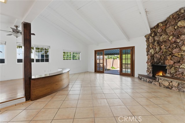 Detail Gallery Image 8 of 33 For 22727 Collins, Woodland Hills,  CA 91367 - 3 Beds | 2 Baths