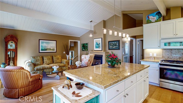 Detail Gallery Image 2 of 26 For 1825 Benson Ave, Cambria,  CA 93428 - 3 Beds | 2/1 Baths