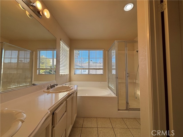 Detail Gallery Image 11 of 35 For 25565 Crockett Ln, Stevenson Ranch,  CA 91381 - 4 Beds | 3 Baths