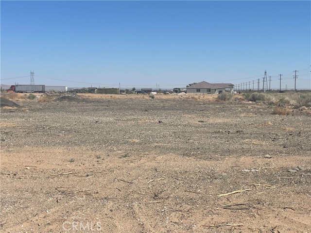 Detail Gallery Image 9 of 15 For 11252 Cactus Rd, Adelanto,  CA 92301 - 2 Beds | 1 Baths