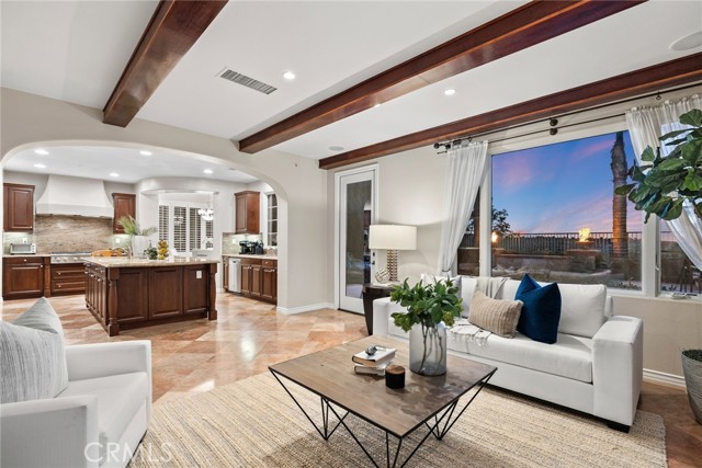 Detail Gallery Image 6 of 39 For 33 Tall Hedge, Irvine,  CA 92603 - 3 Beds | 3/1 Baths