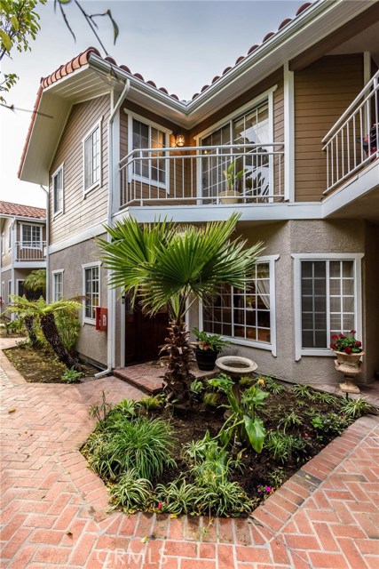 2006 Aviation Way, Redondo Beach, California 90278, 3 Bedrooms Bedrooms, ,2 BathroomsBathrooms,Residential,Sold,Aviation,SB18089847