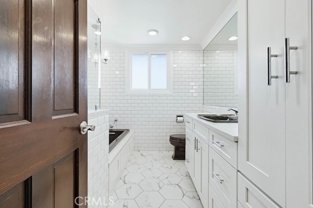 2141 Ronsard Road, Rancho Palos Verdes, California 90275, 3 Bedrooms Bedrooms, ,1 BathroomBathrooms,Residential,For Sale,Ronsard,SB26073950