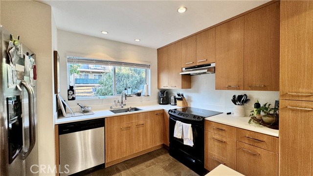 Detail Gallery Image 11 of 31 For 645 Westmount Dr #211,  West Hollywood,  CA 90069 - 1 Beds | 1 Baths