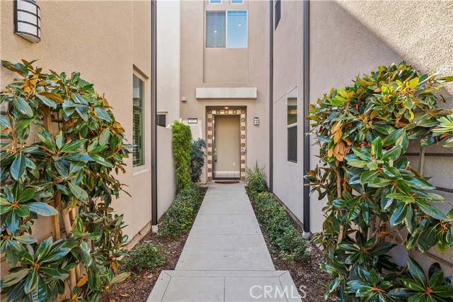 Detail Gallery Image 2 of 19 For 157 Terrapin, Irvine,  CA 92618 - 3 Beds | 2 Baths