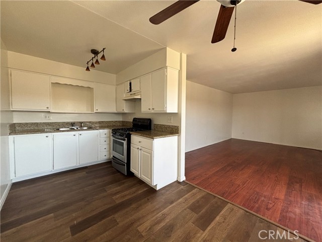 5941 Limonite Avenue, Jurupa Valley CA: https://media.crmls.org/medias/eb3a5428-b220-43dc-aeb7-6416634f7f73.jpg