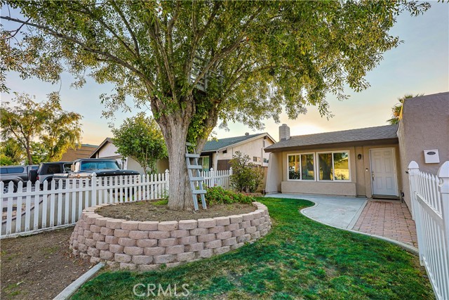 24961 Express Drive, Laguna Hills CA: https://media.crmls.org/medias/eb3a9b38-e4b3-4eaf-a9ef-51182be7e381.jpg