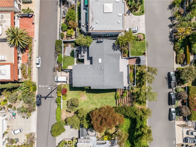 33932 Granada Drive, Dana Point CA: https://media.crmls.org/medias/eb3b1f7a-69cd-414b-93fc-106422ee2fff.jpg