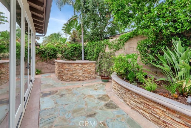 27 Looking Glass, Irvine CA: https://media.crmls.org/medias/eb3bac3c-13c2-4810-9c03-6bf37de250ae.jpg
