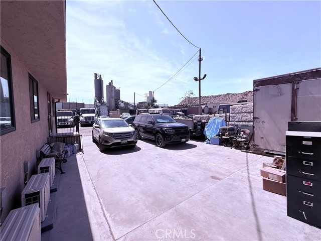  Commercial for Sale in Sun Valley, California