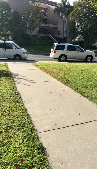 2324 Via Puerta, Laguna Woods CA: https://media.crmls.org/medias/eb3c75d4-fc14-45da-90ff-f2f8c1980f20.jpg