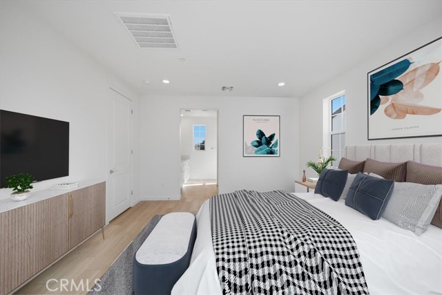 Detail Gallery Image 15 of 32 For 4862 Arroyo Run, Moorpark,  CA 93021 - 3 Beds | 2/1 Baths