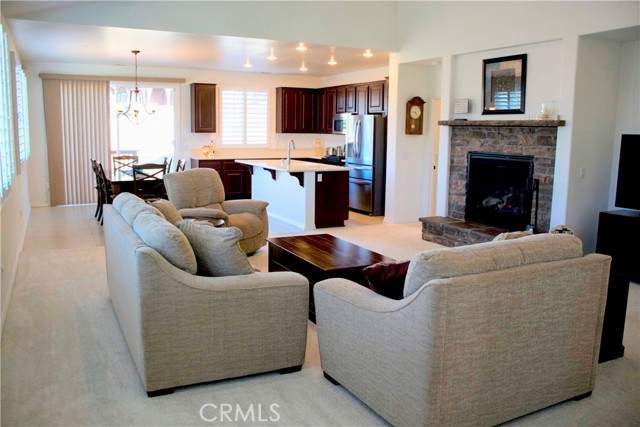 Detail Gallery Image 7 of 29 For 218 Crimson Cir, Big Bear City,  CA 92314 - 3 Beds | 2 Baths