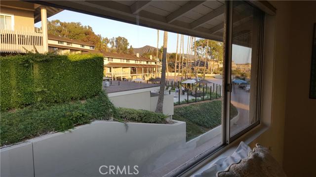 40 Blue Lagoon, Laguna Beach CA: https://media.crmls.org/medias/eb3efed4-bded-42ea-beb3-24e678861df2.jpg