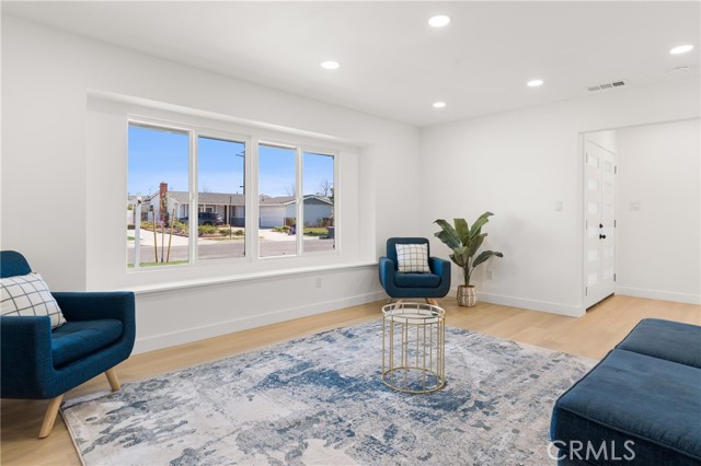 Detail Gallery Image 12 of 43 For 22703 Elm, Torrance,  CA 90505 - 4 Beds | 2 Baths