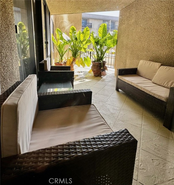 Detail Gallery Image 24 of 36 For 7320 Hawthorn #106 Ave #106,  Los Angeles,  CA 90046 - 2 Beds | 2 Baths