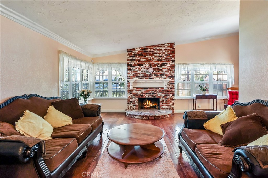 MLS #CV25268800 image #11