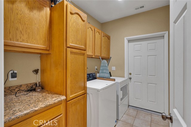 21350 Ramona Avenue, Apple Valley CA: https://media.crmls.org/medias/eb40a5a7-74ca-49c0-bad0-cd0e67496126.jpg