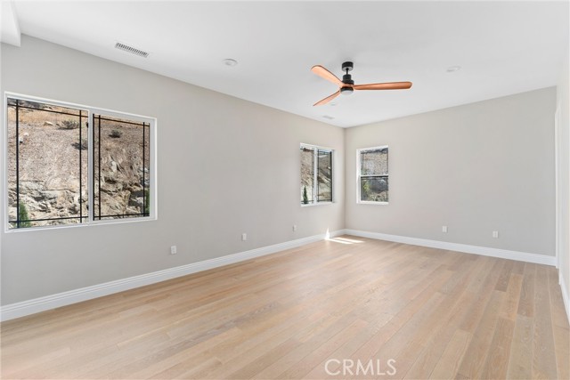 17190 Small Canyon Lane, Riverside CA: https://media.crmls.org/medias/eb40fe6a-1f33-4d0e-aaf4-e26f3c810ff9.jpg