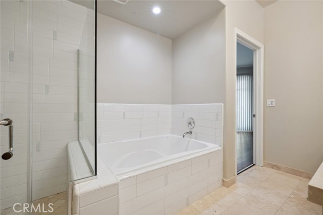 Detail Gallery Image 53 of 71 For 619 Caruso Ave, Glendale,  CA 91210 - 2 Beds | 3 Baths