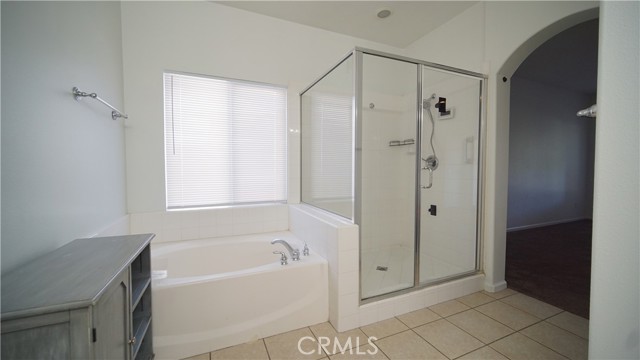 Detail Gallery Image 14 of 19 For 23235 Continental Dr, Canyon Lake,  CA 92587 - 4 Beds | 3 Baths