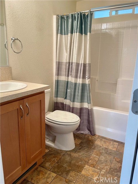 Detail Gallery Image 13 of 27 For 1595 Manzanita Ave #17,  Chico,  CA 95973 - 2 Beds | 2 Baths