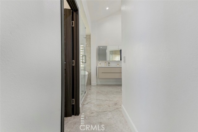 Detail Gallery Image 43 of 63 For 28030 Kenton, Saugus,  CA 91350 - 5 Beds | 3 Baths