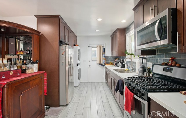 7515 Sunnybrae Avenue photo 8