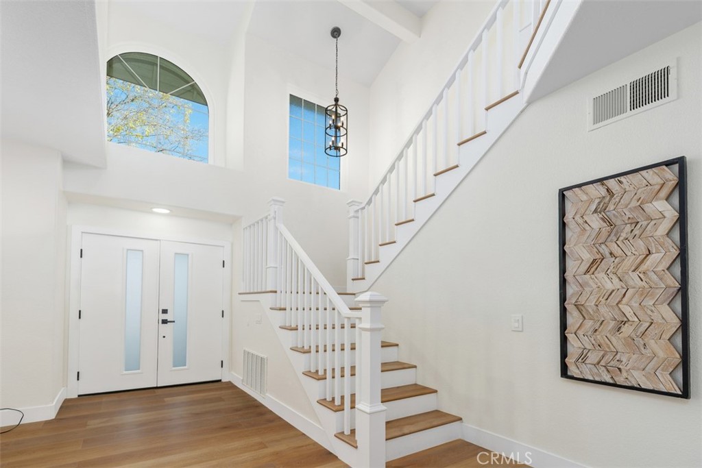 MLS #OC25270791 image #24