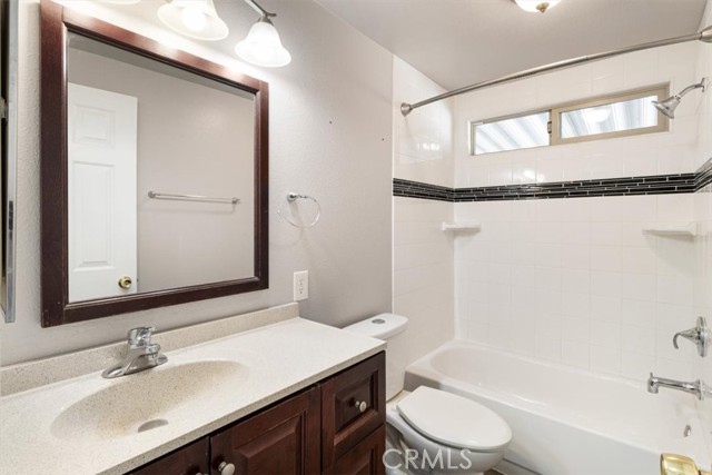 Detail Gallery Image 10 of 55 For 29070 Lee Ln, Murrieta,  CA 92563 - 3 Beds | 2 Baths