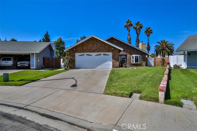 3012 Homer Circle, Jurupa Valley CA: https://media.crmls.org/medias/eb44c645-0c9f-41b8-a06d-62a6e7306138.jpg