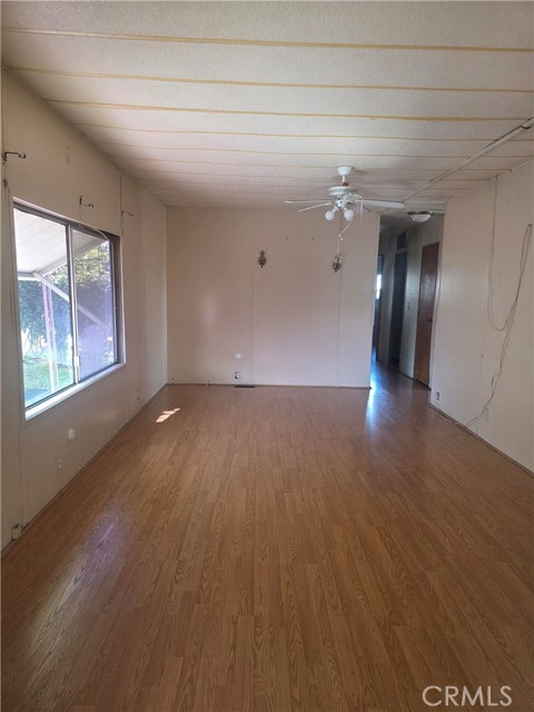 Detail Gallery Image 7 of 13 For 1324 N Citrus Ave #12,  Covina,  CA 91722 - 2 Beds | 1 Baths