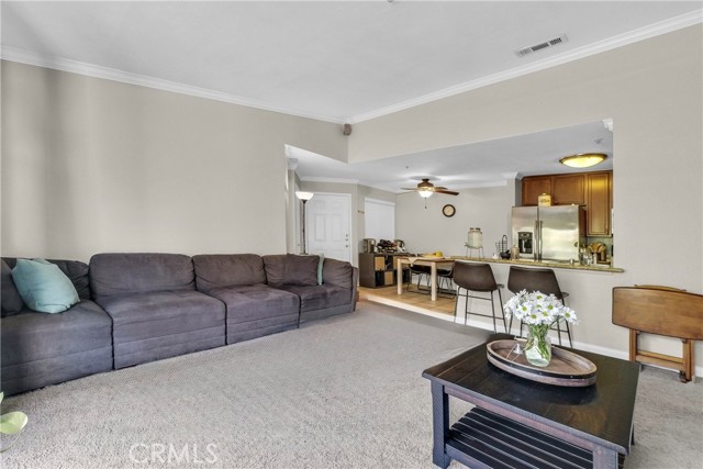 Detail Gallery Image 7 of 31 For 1980 Las Colinas Cir #301,  Corona,  CA 92879 - 2 Beds | 2 Baths