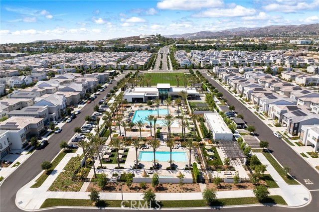 131 Bear Leaf Drive, Lake Forest CA: https://media.crmls.org/medias/eb465fe9-9d4c-4a42-a4ff-35de75f09939.jpg