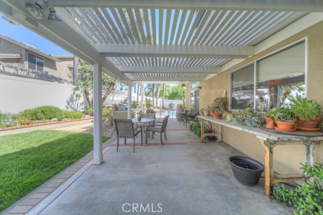 Image 54 of 75 For 25220 Corte Sur