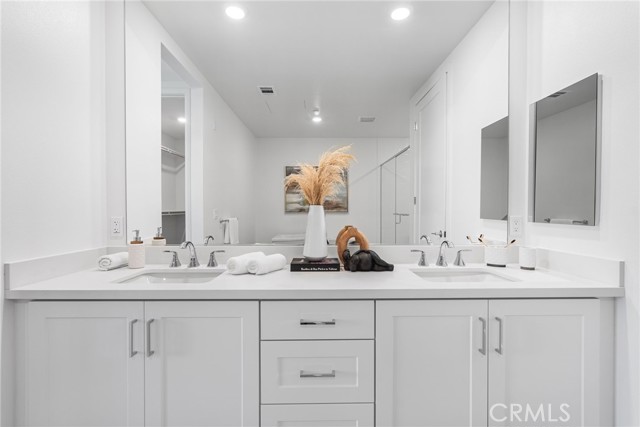 Detail Gallery Image 16 of 36 For 1702 Rivington, Irvine,  CA 92612 - 1 Beds | 2 Baths