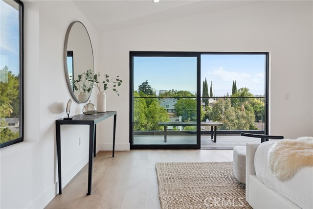 Detail Gallery Image 45 of 65 For 22268 Avenue San Luis, Woodland Hills,  CA 91364 - 5 Beds | 5/1 Baths