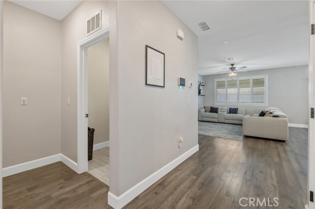 Detail Gallery Image 7 of 41 For 3531 E Laura Ct, Visalia,  CA 93292 - 3 Beds | 2 Baths