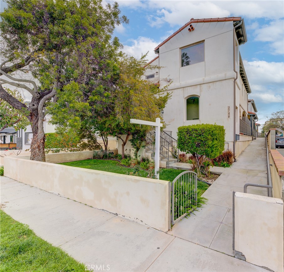 2740 Andreo Avenue D, Torrance, CA 90501