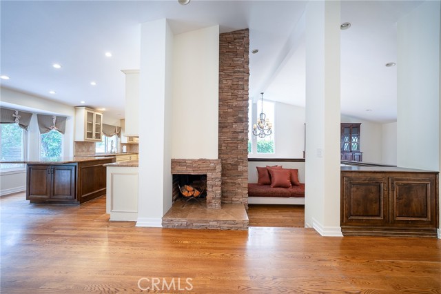 Detail Gallery Image 14 of 42 For 18337 Chatham Ln, Porter Ranch,  CA 91326 - 4 Beds | 2/1 Baths