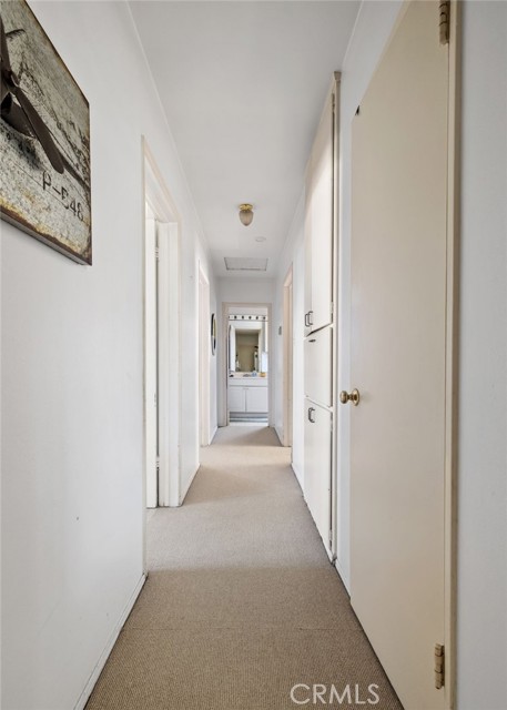 618 Prospect hallway leading to bedrooms
