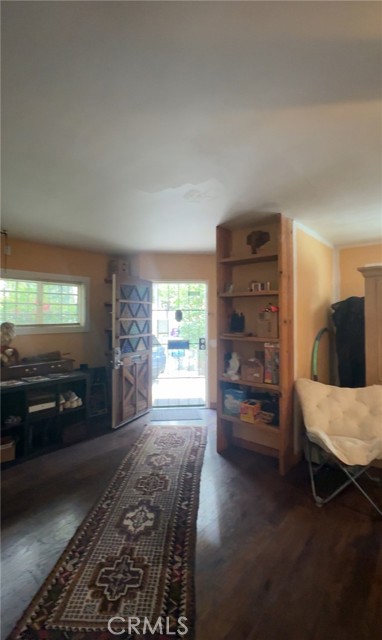 Detail Gallery Image 4 of 5 For 25 E Plymouth, Long Beach,  CA 90805 - 2 Beds | 1 Baths